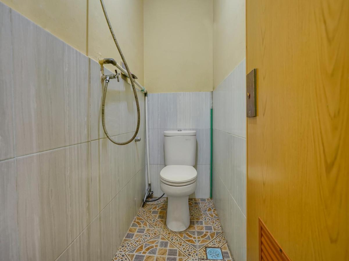 Oyo 90161 Hotel Lendosis Pipa Reja Angkatan 66 باليمبانغْ المظهر الخارجي الصورة