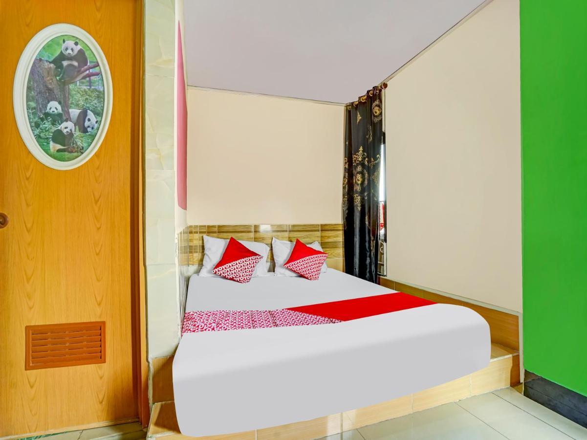 Oyo 90161 Hotel Lendosis Pipa Reja Angkatan 66 باليمبانغْ المظهر الخارجي الصورة